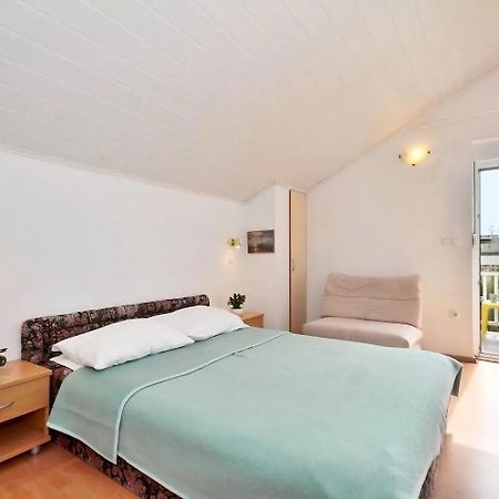 Apartment Toma Omis Exterior photo